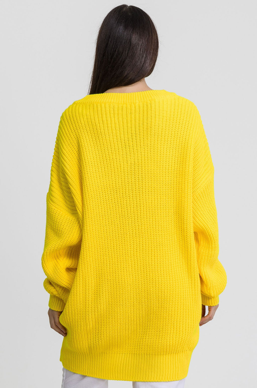 Женский удлиненный вязаный свитер оверсайз с V вырезом Happyfox - Happy fox фото 4