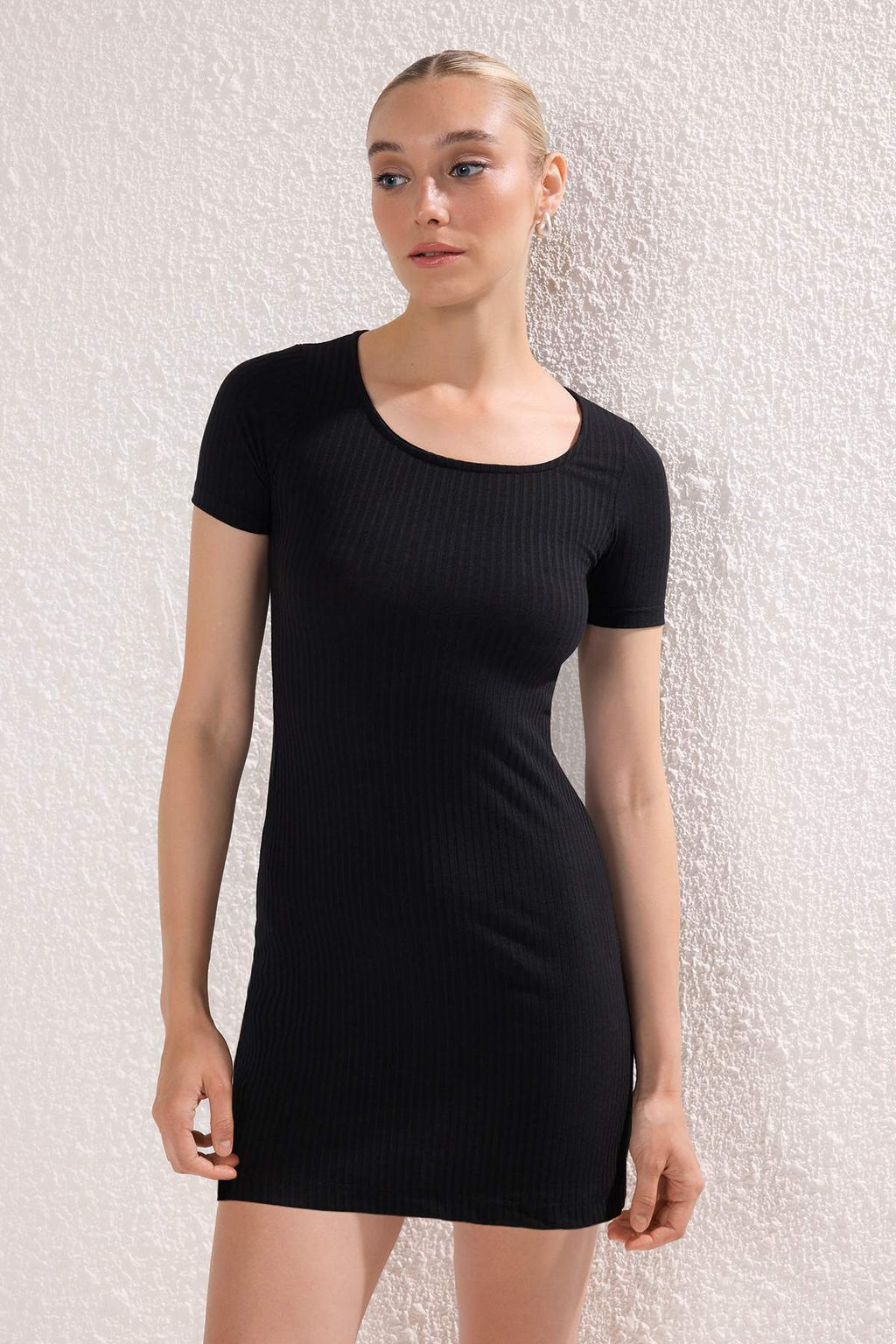 Siyah Mini Bodycone/Vucuda Oturan Orme Elbise TWOSS25EL00851