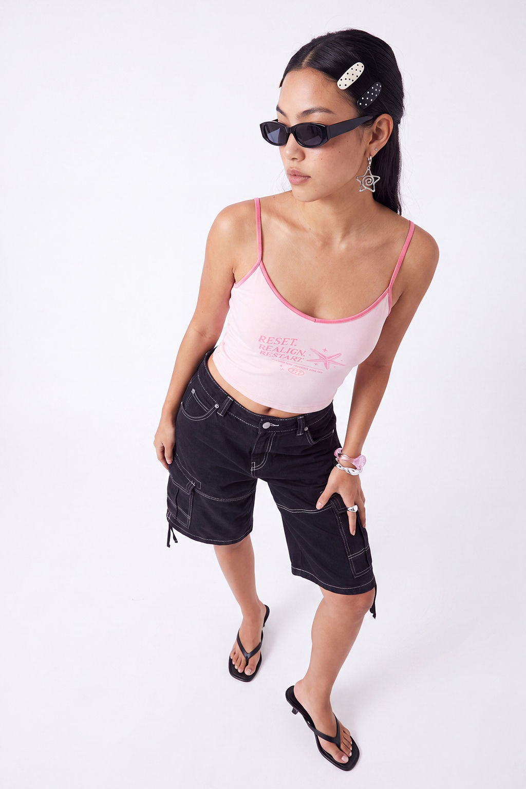 Pembe Bask_l_ Fitted V Yaka _nce Ask_l_ Kolsuz Crop Pamuklu Esnek _rme Atlet TWOSS26AL00147 - Trendyolmilla фото 9