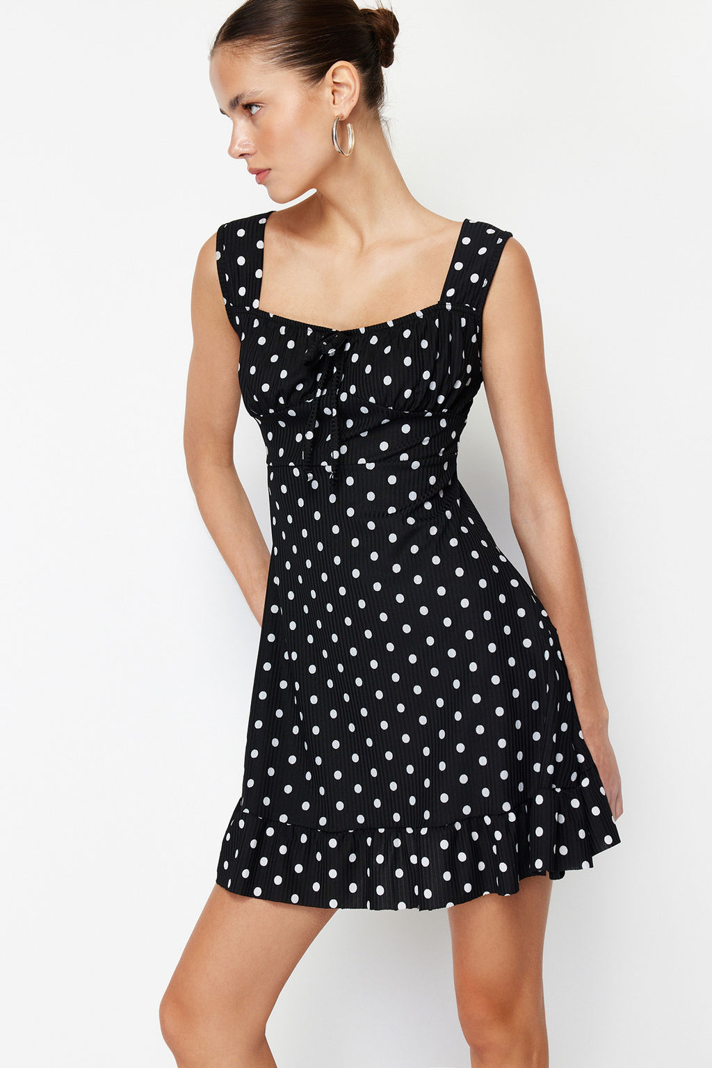 Siyah*001 Kare Yaka Volanl? A-Line Mini Orme Mini Elbise TWOSS23EL00348 - Trendyolmilla фото 2