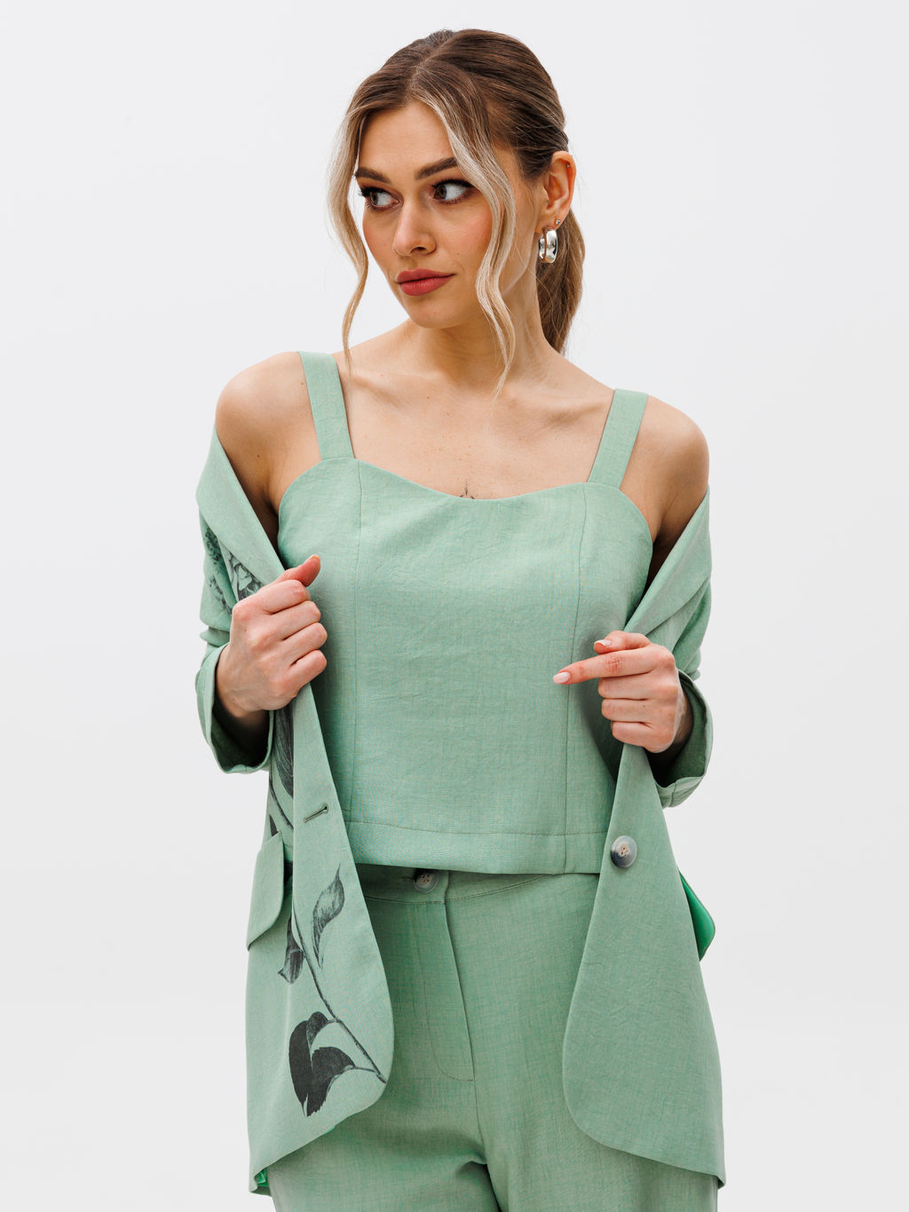 Костюм из жакета, топа и брюк. - Gizart фото 22