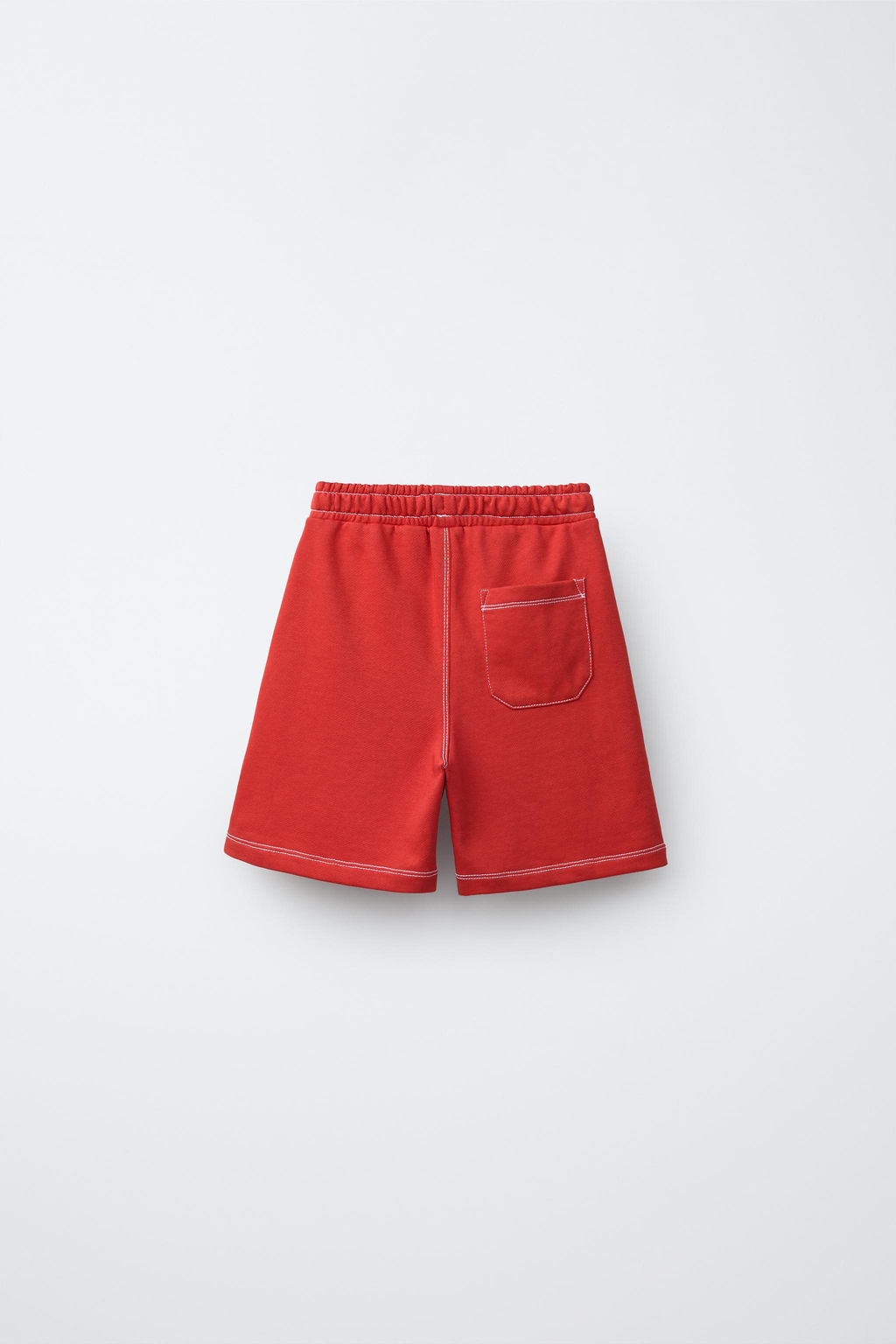 CONJUNTO CAMISETA Y BERMUDA FELPA PESPUNTES / Rojo - Zara фото 5