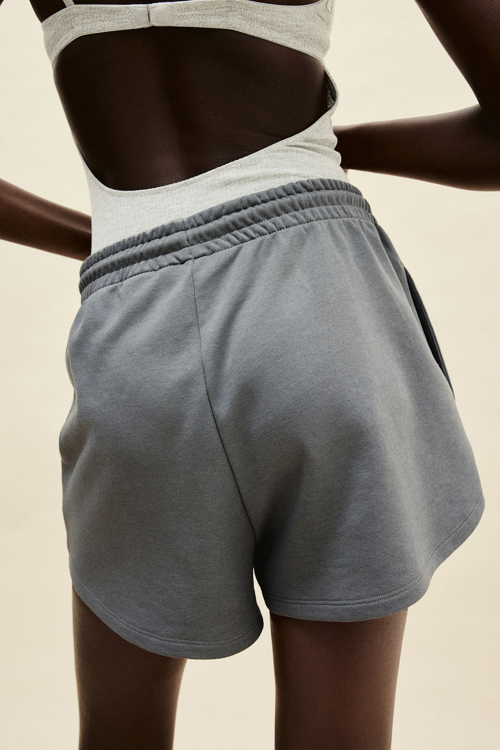 Pantalon corto en sudadera - H&m фото 4