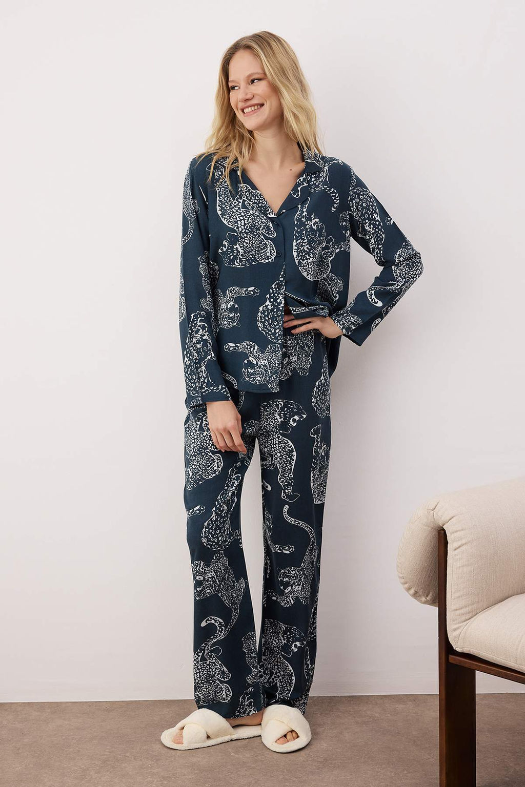 Trendyolmilla Antrasit Kaplan Desenli Viskon Dokuma Pijama Tak?m? THMAW24PT00092  фото 20