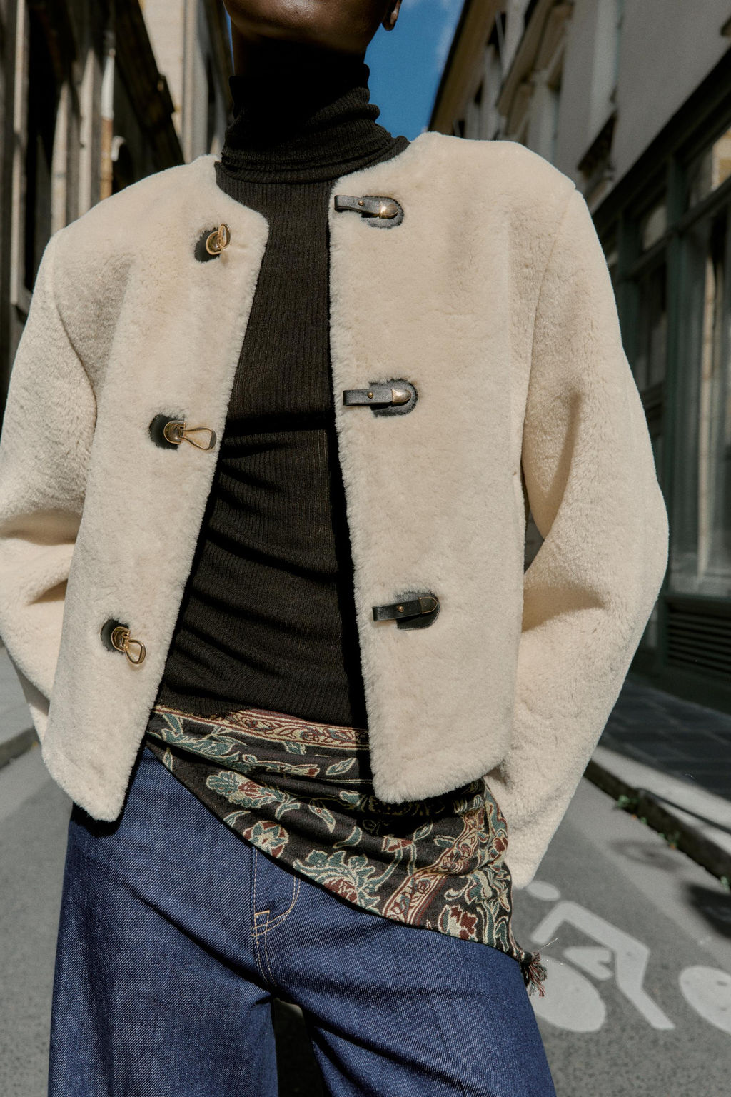 DOUBLE-FACED JACKET WITH TOGGLES - Zara фото 11