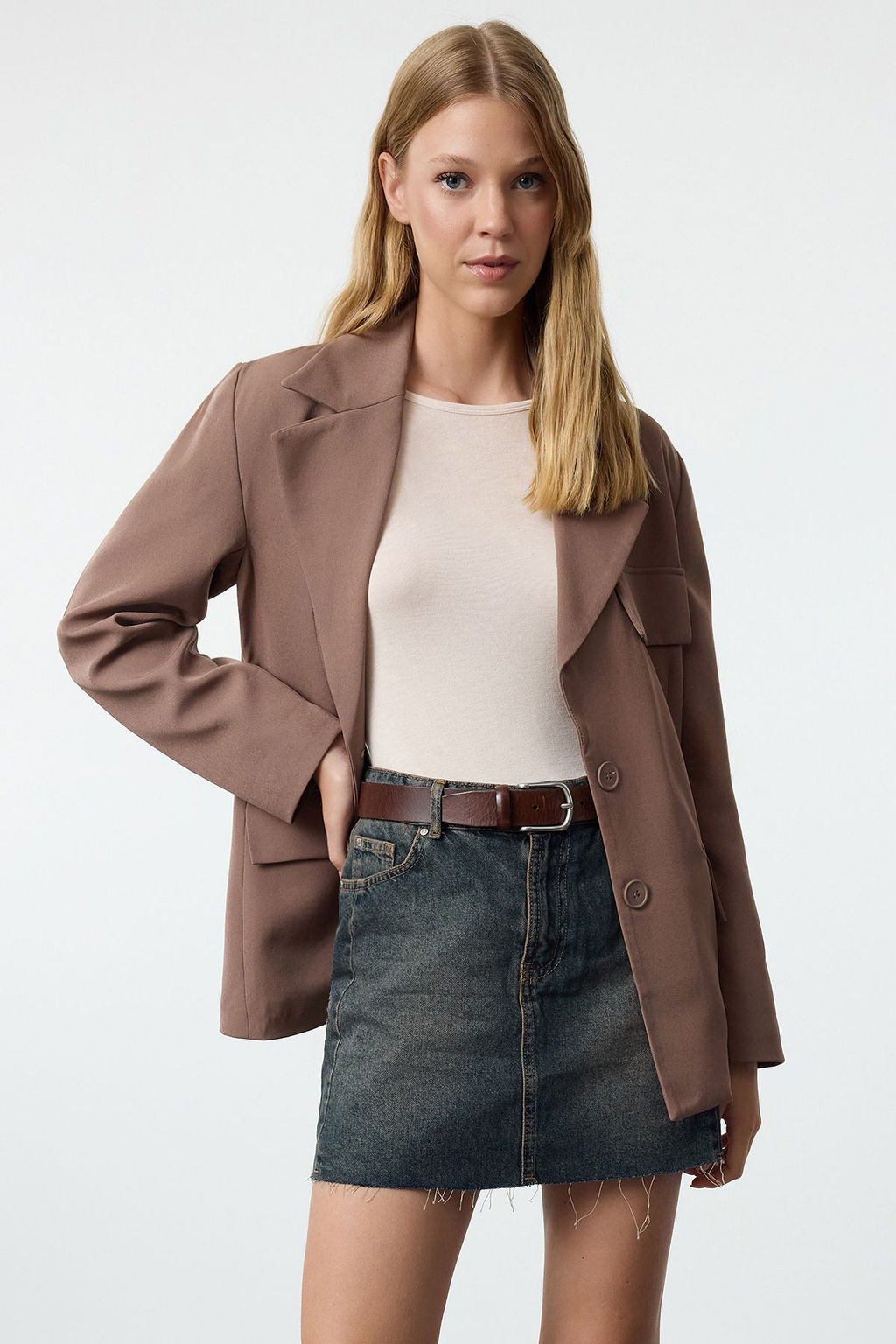 TRENDYOLMILLA Mavi Soluk Efekt Vintage Yuksek Bel Mini Denim Etek TWOAW25ET00087 фото 2