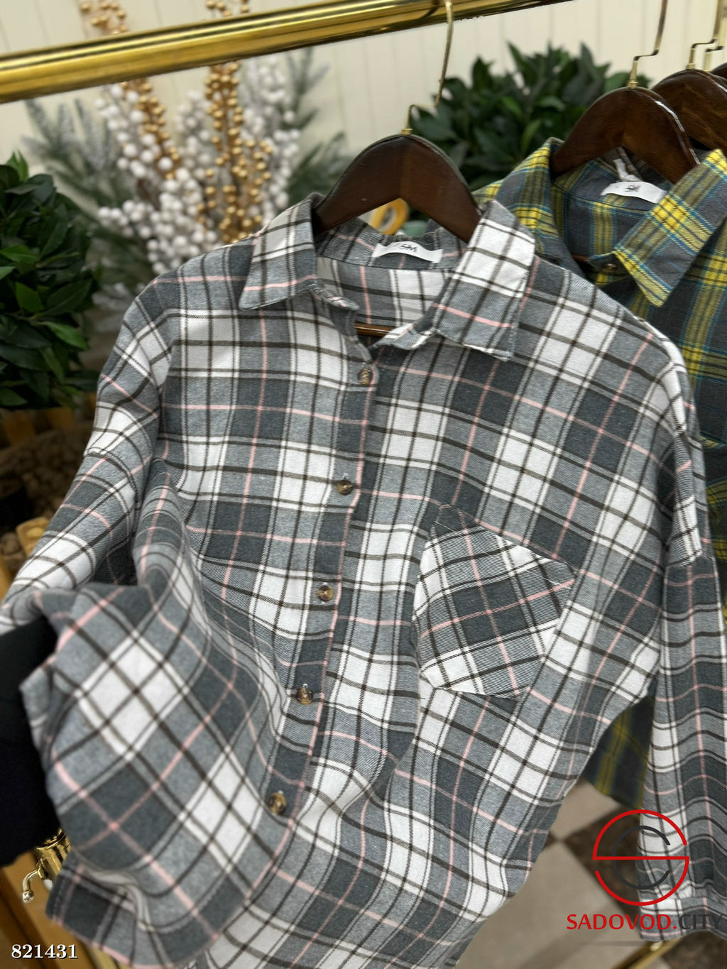 Рубашки женская в стиле оверсайз