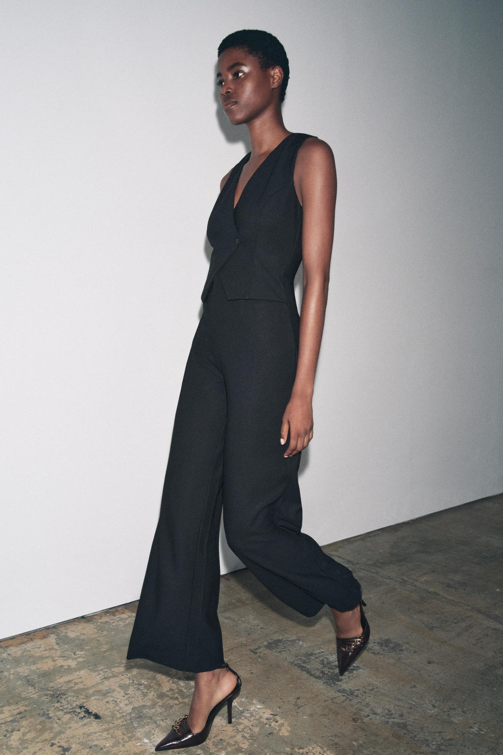 LONG CREPE JUMPSUIT WITH WAISTCOAT DETAIL - Zara фото 2