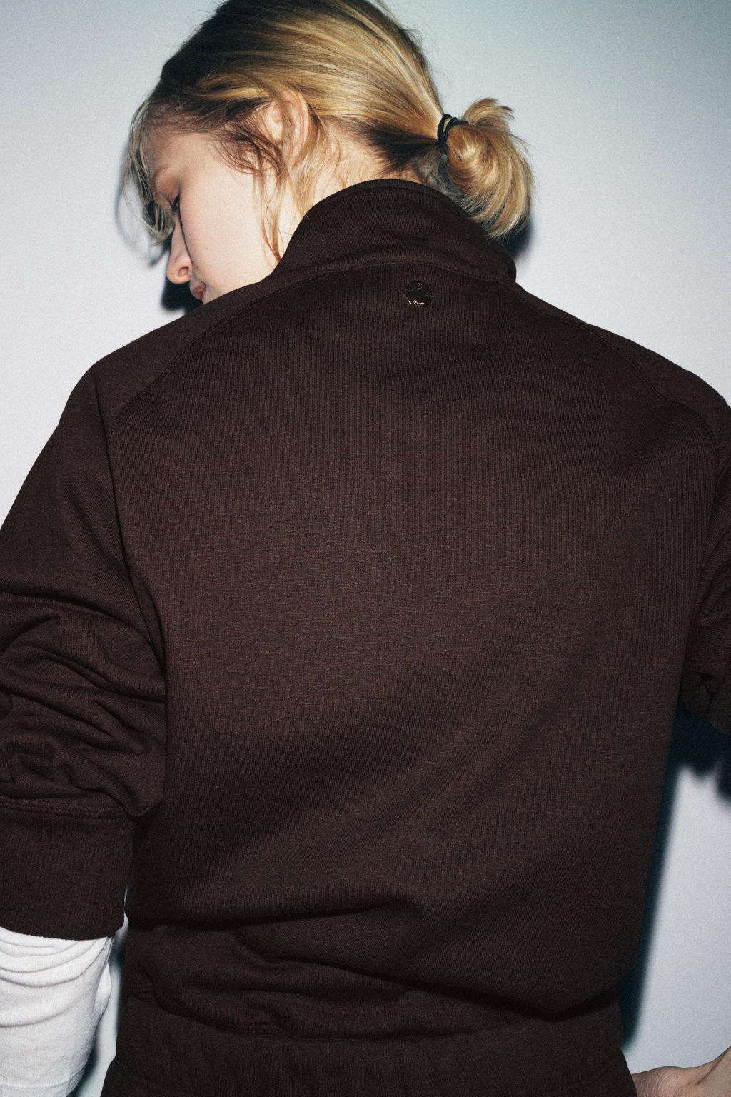 SWEATSHIRT WITH PATCH AND ZIP