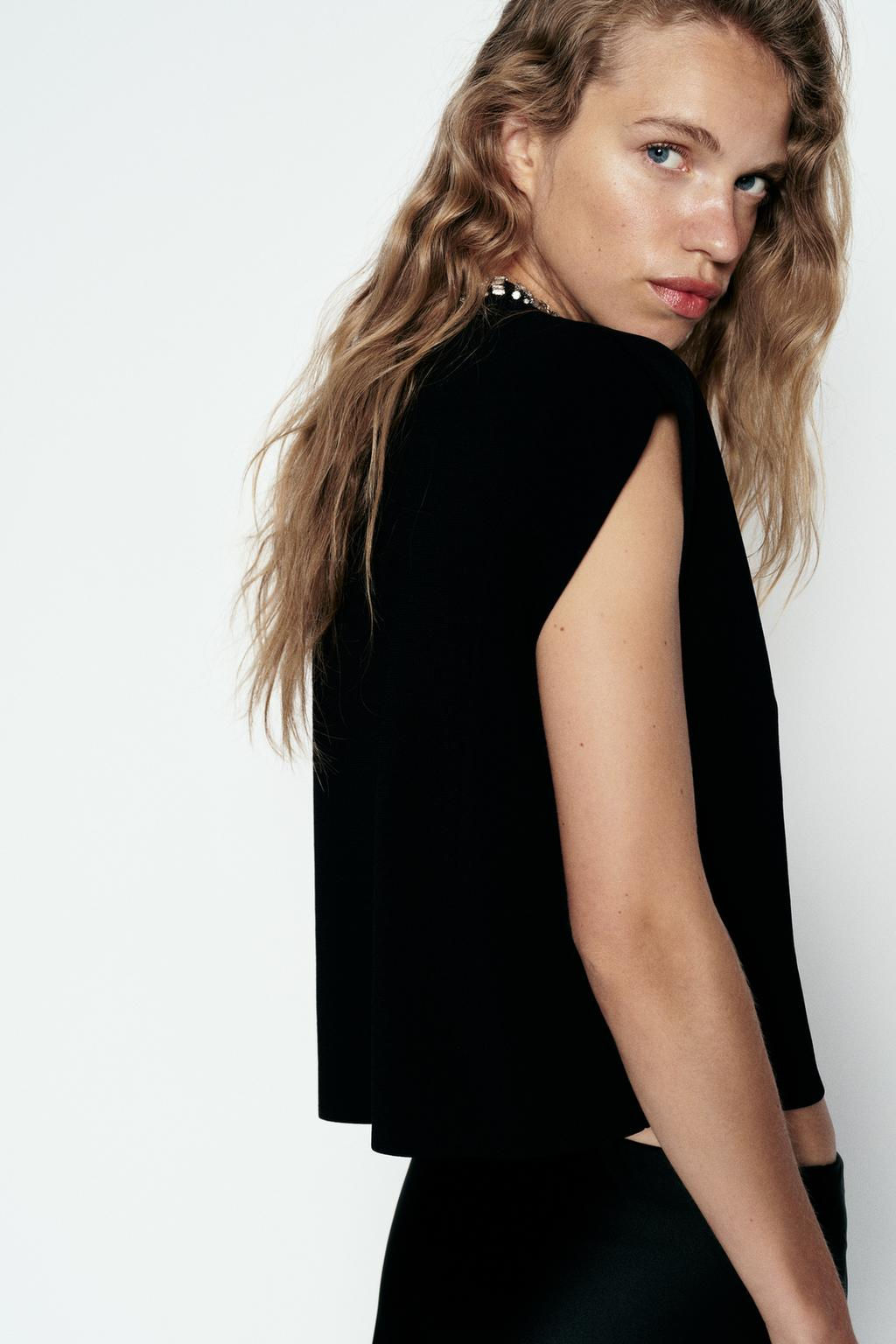 PLAIN KNIT TOP WITH RHINESTONE BEADS - Zara фото 4