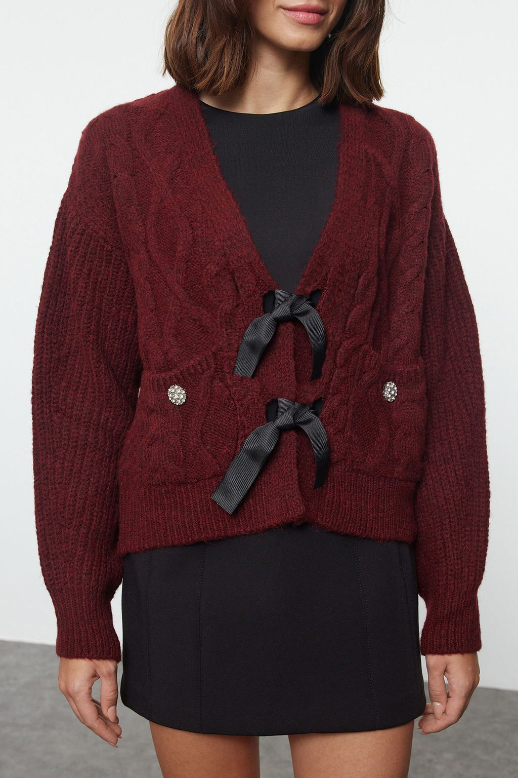Limited Edition Bordo Yumusak Dokulu Kurdele/Fiyonk Detayl? Sac Orgu Triko Kazak TWOAW22KZ1947 - Trendyolmilla фото 3
