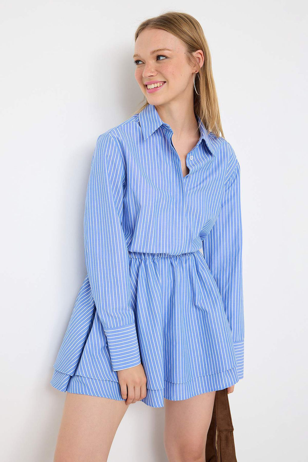 Mavi Cizgili Bel Lastik Detayl? Poplin Dokuma Elbise TWOAW26EL00189 - Trendyolmilla фото 2