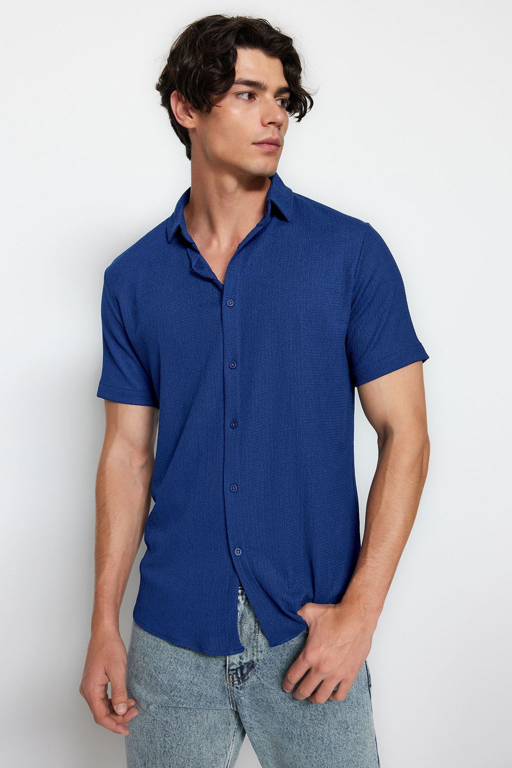 TRENDYOL MAN Haki Regular Fit K?sa Kol Yazl?k Dokulu Burumcuk Orme Gomlek TMNSS23GO00055 - Trendyolmilla фото 45