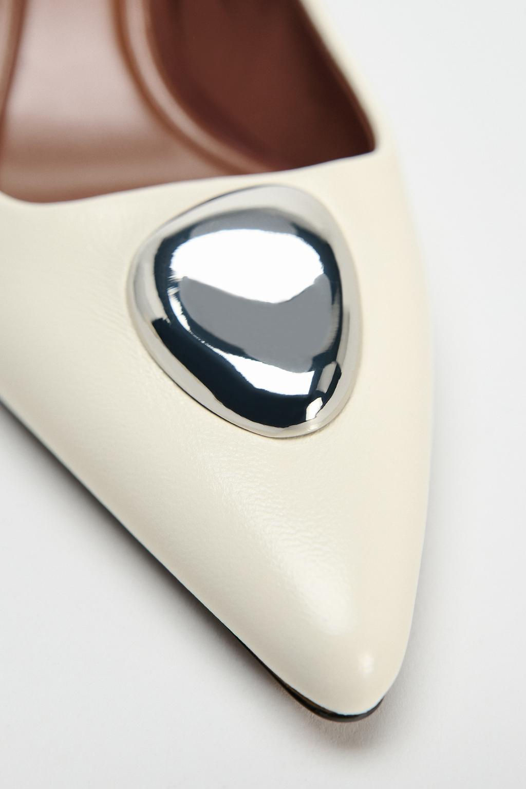 LEATHER HEELS WITH METAL PLATE DETAIL - Zara фото 7