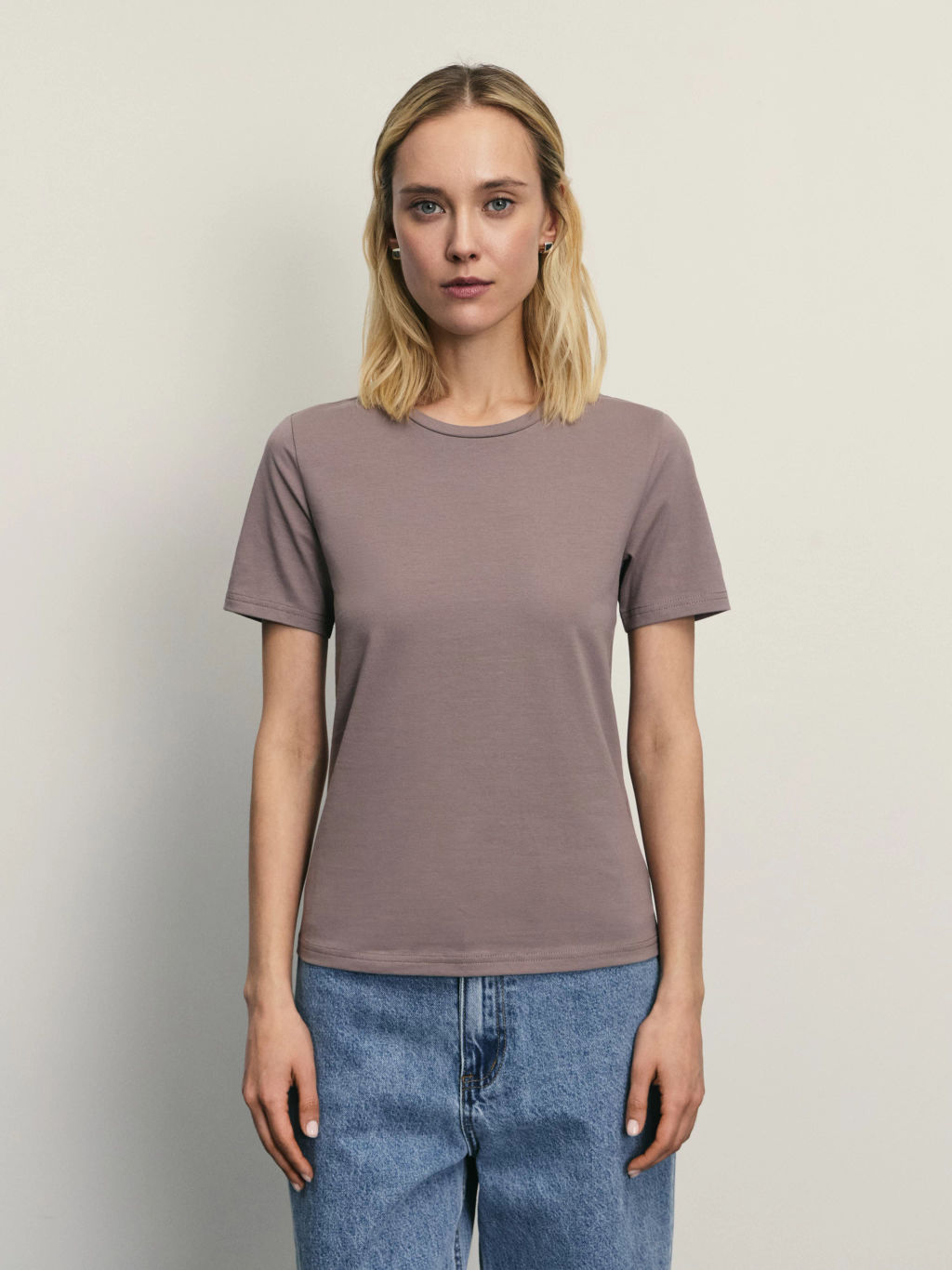 Базовая футболка из эластичного хлопка / Zarina  фото 3