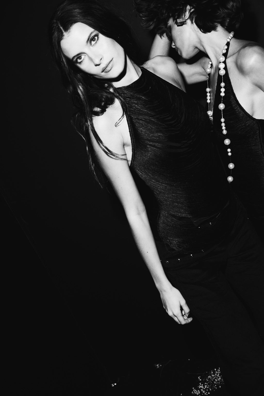 METAL CORD FAUX PEARL NECKLACE