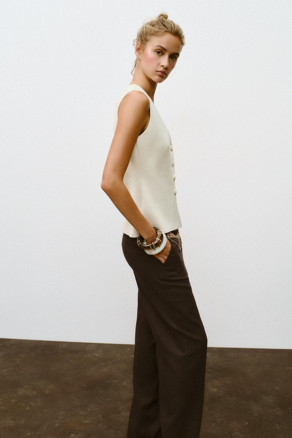 BUTTONED KNIT WAISTCOAT WITH COVERED BUTTONS