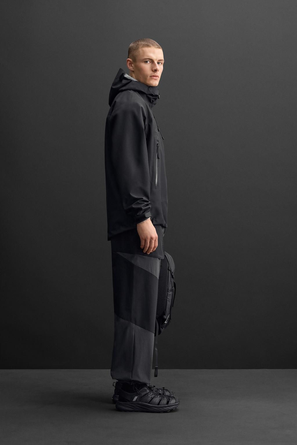 WATERPROOF TECHNICAL JACKET - Zara фото 4