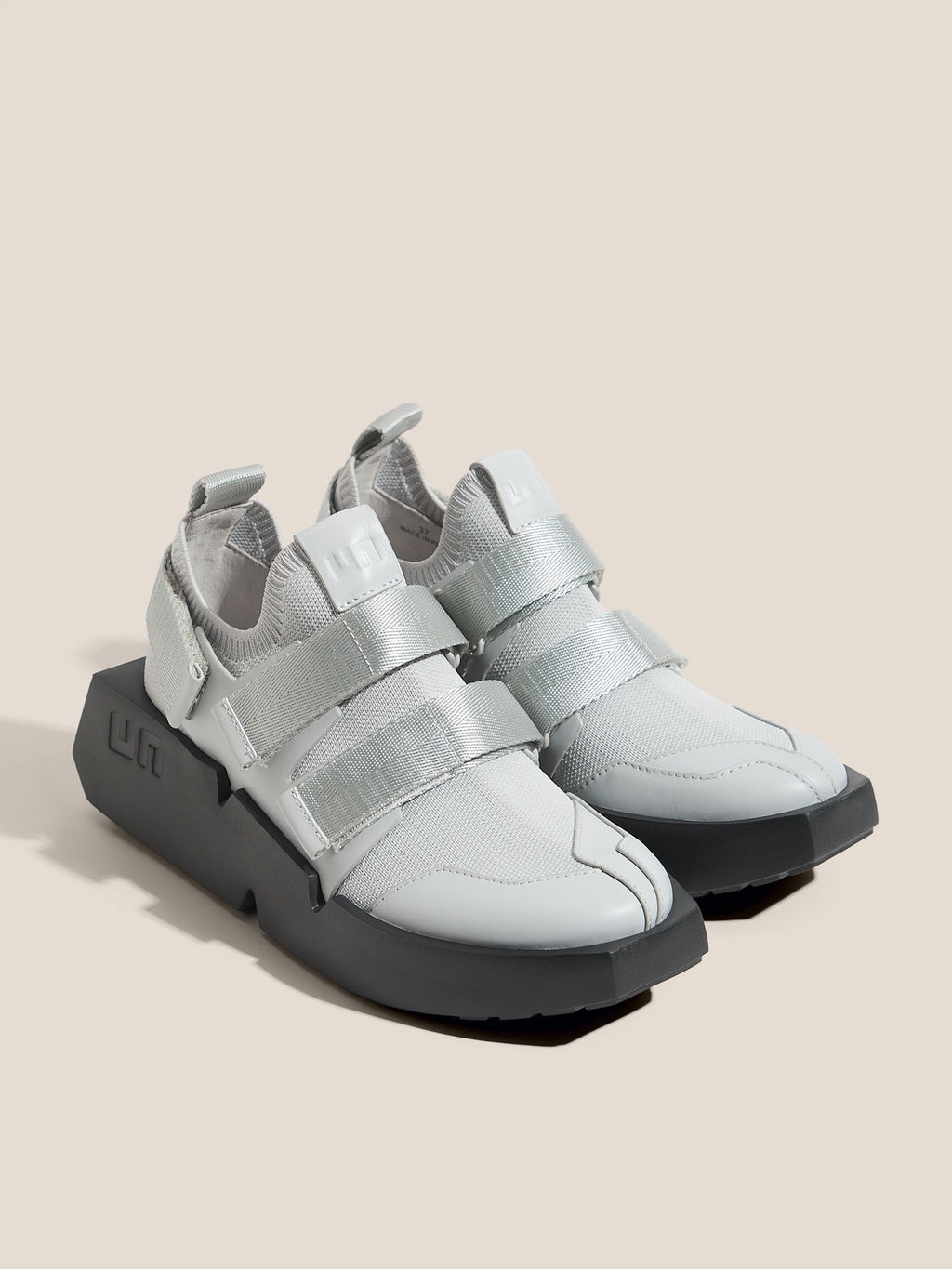 Женские кроссовки UNITED NUDE Mega Run Артикул 4638704, светло-серый