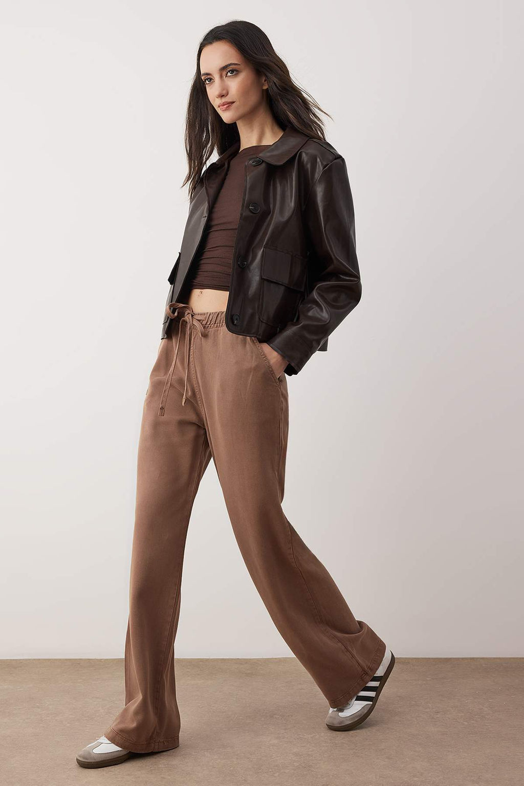 Bej More Sustainable %100 Tencel Beli Lastikli Yuksek Bel Jeans TWOSS24JE00203 - Trendyolmilla фото 12