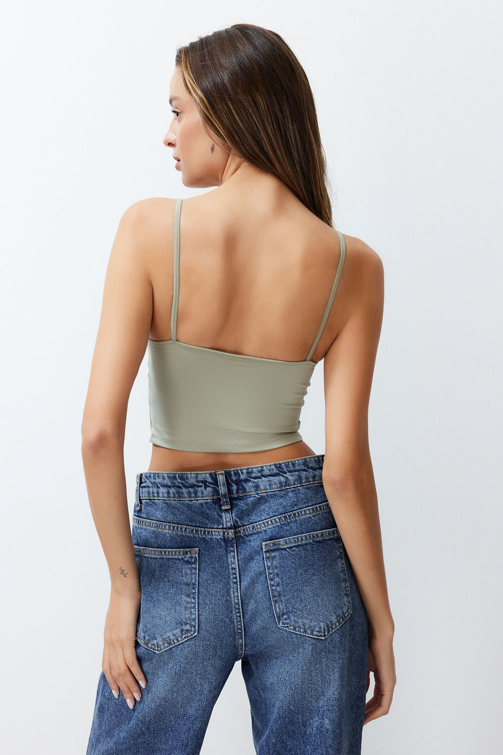 Beyaz-Yesil 2li Paket Poliamid Icerikli Ask?l? Crop Fitted Esnek Orme Atlet TWOSS24AL00053