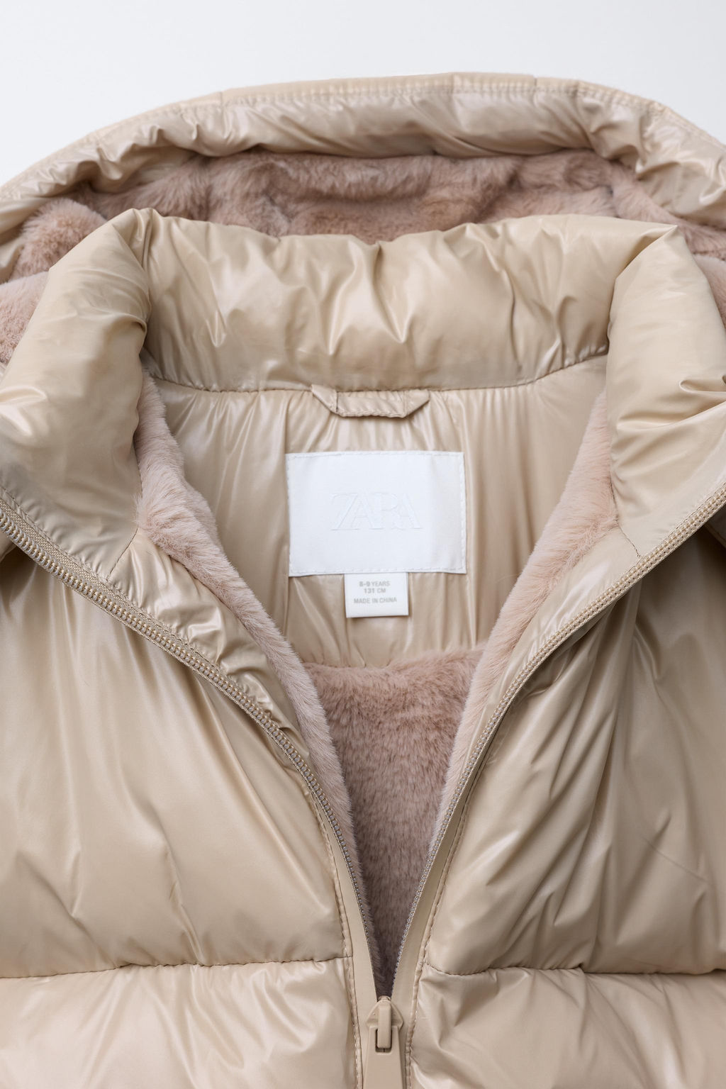 SHINY PUFFER JACKET WITH FAUX FUR LINING - Zara фото 7