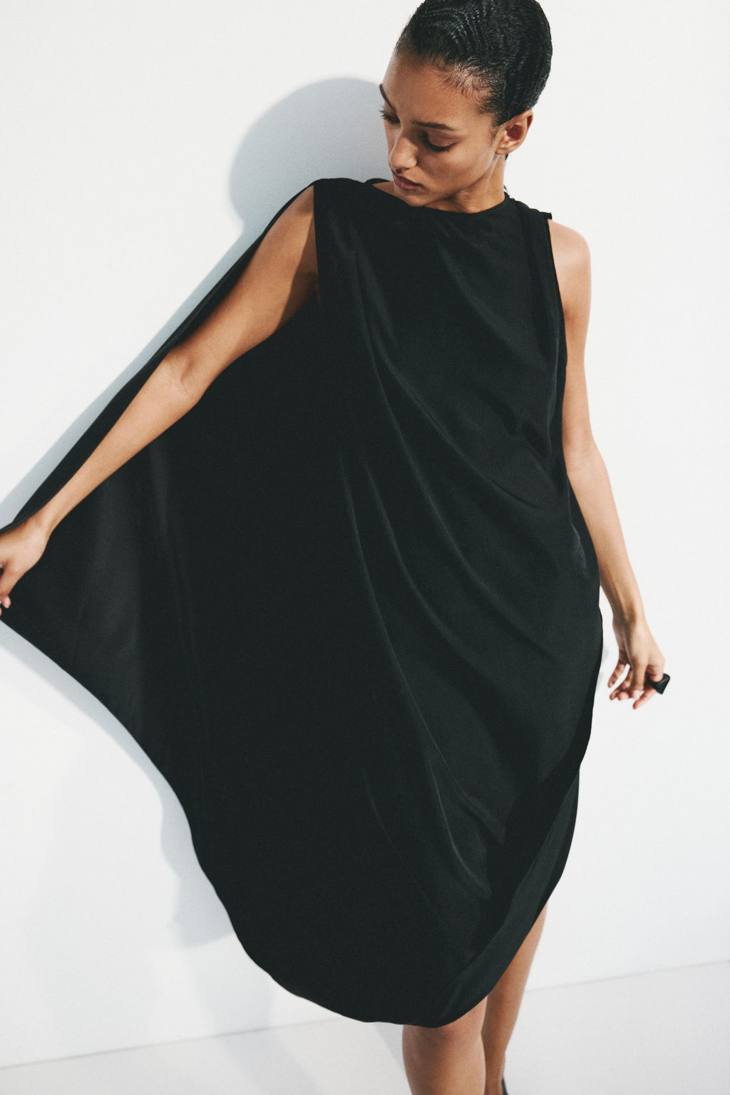 Vestido midi drapeado - H&m фото 2