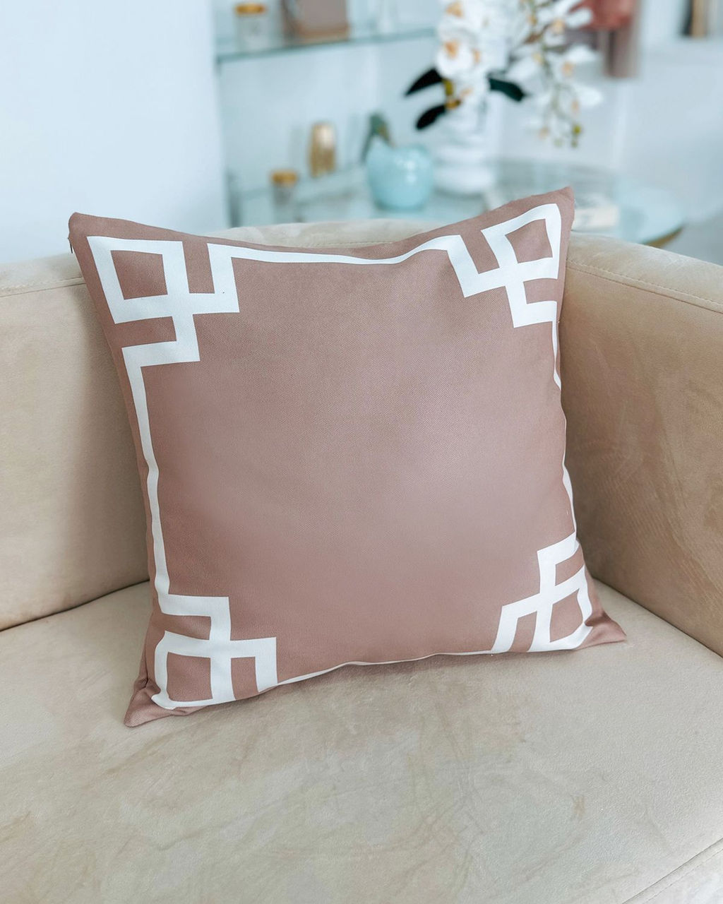 Декоративная наволочка P006