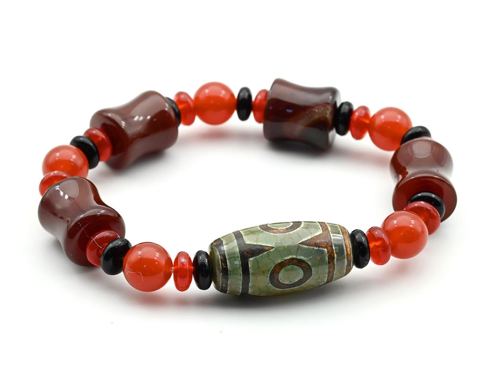 Браслет с бусиной дзи "Три глаза" бочонок 14*30мм с сердоликом цилиндр 14*16мм