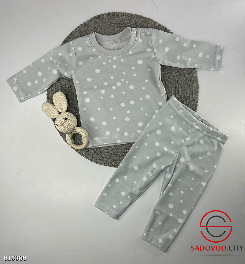 Костюм с рисунком для малышей