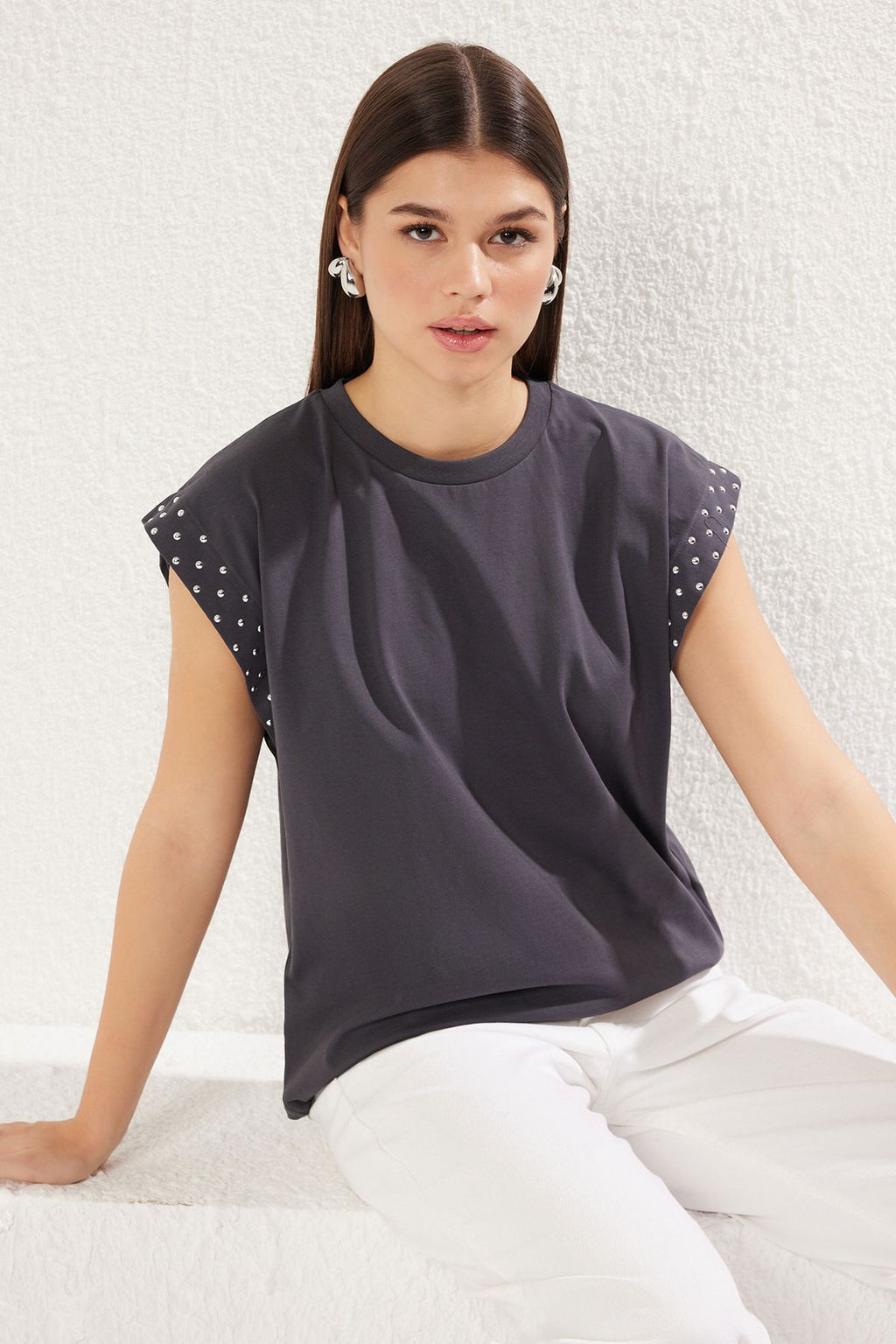 TRENDYOLMILLA Lacivert %100 Pamuk Dugme Detayl? Vatka Gorunumlu Basic Bisiklet Yaka Orme T-Shirt TWOSS23TS00016  фото 23