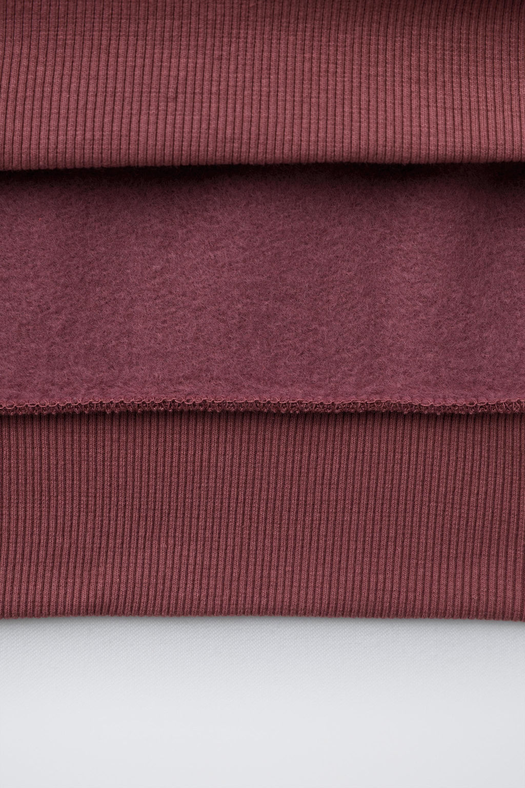 EMBROIDERED JOGGING SWEATSHIRT WITH LABEL - Zara фото 4