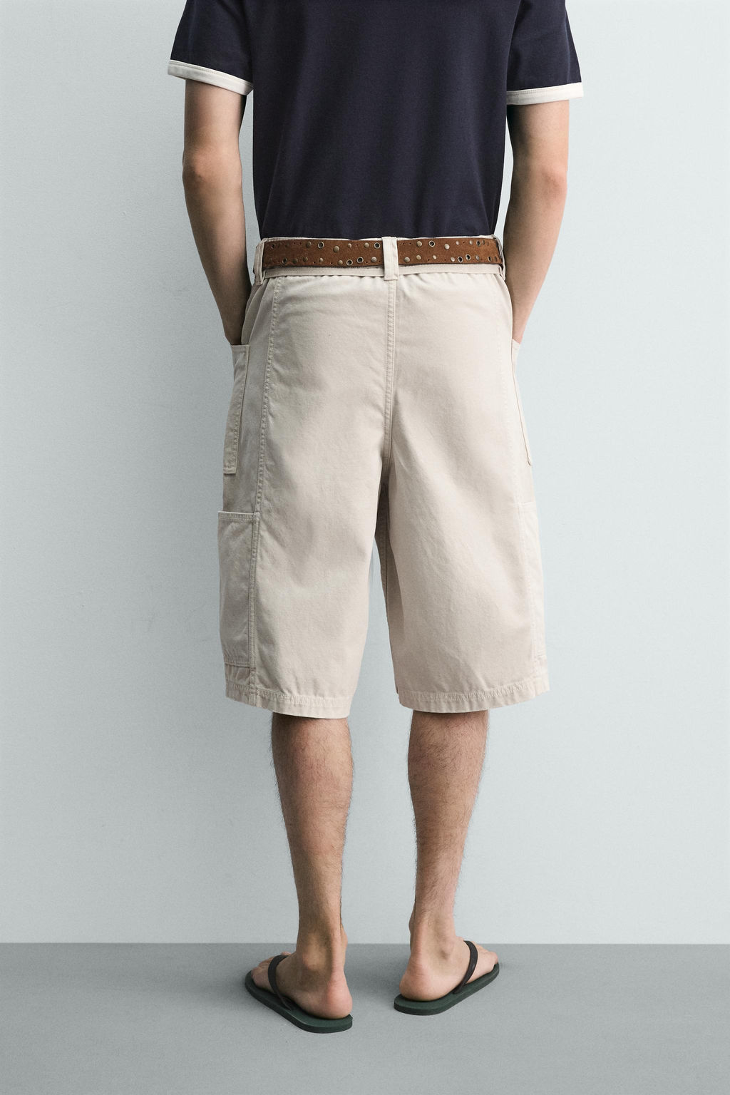 BERMUDA BAGGY FIT CINTUR?N / Piedra