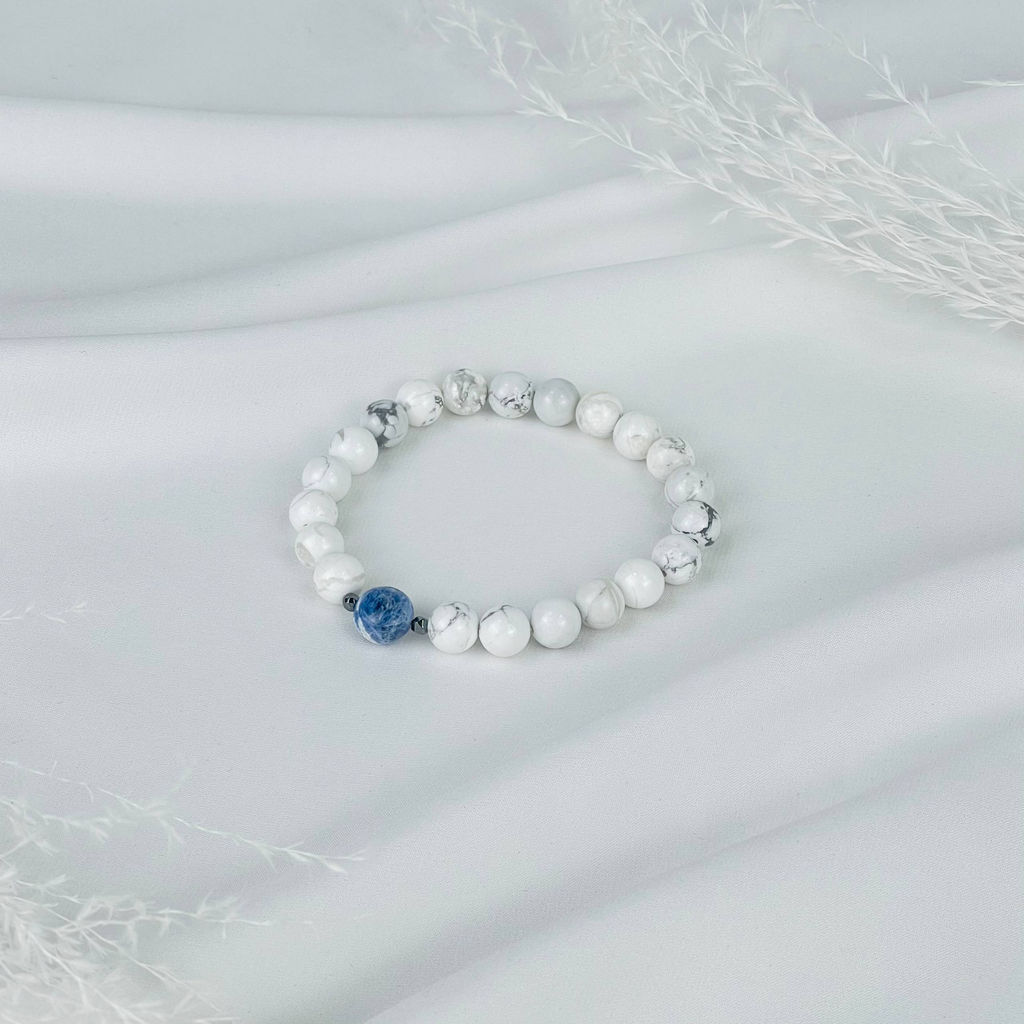 Браслет из Говлита и Содалита 18 см