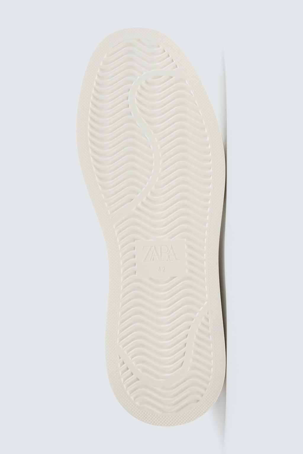 HEEL DETAIL TRAINERS