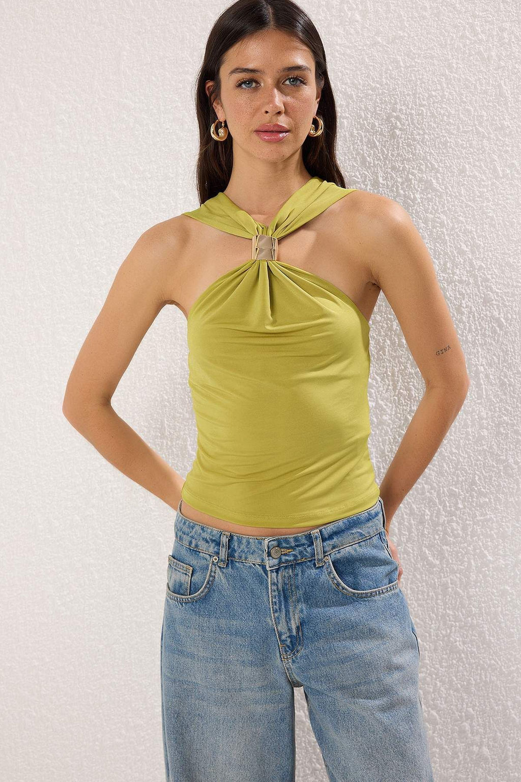 Trendyolmilla Siyah Aksesuar Detayl? Buzgulu Esnek Orme Bluz TWOSS25BZ00529