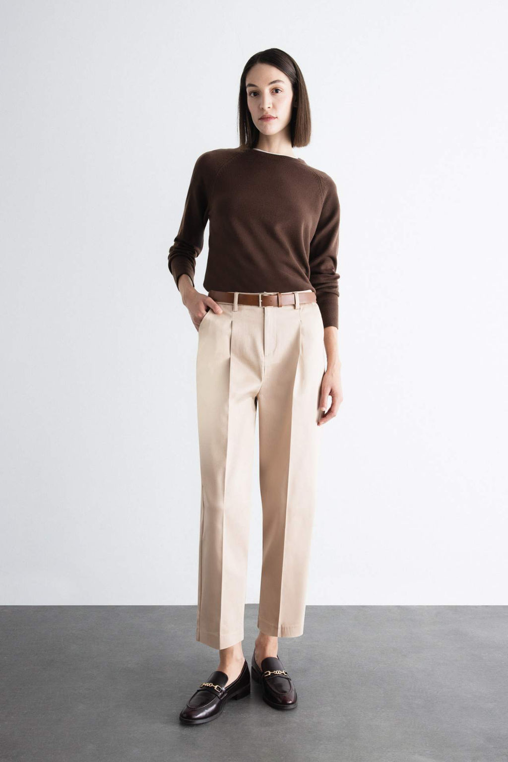 Kemerli Klasik Pantolon Carrot Fit Siyah Yuksek Bel Dar Paca Piliseli Basic Duz K?sa Paca - Defacto фото 3