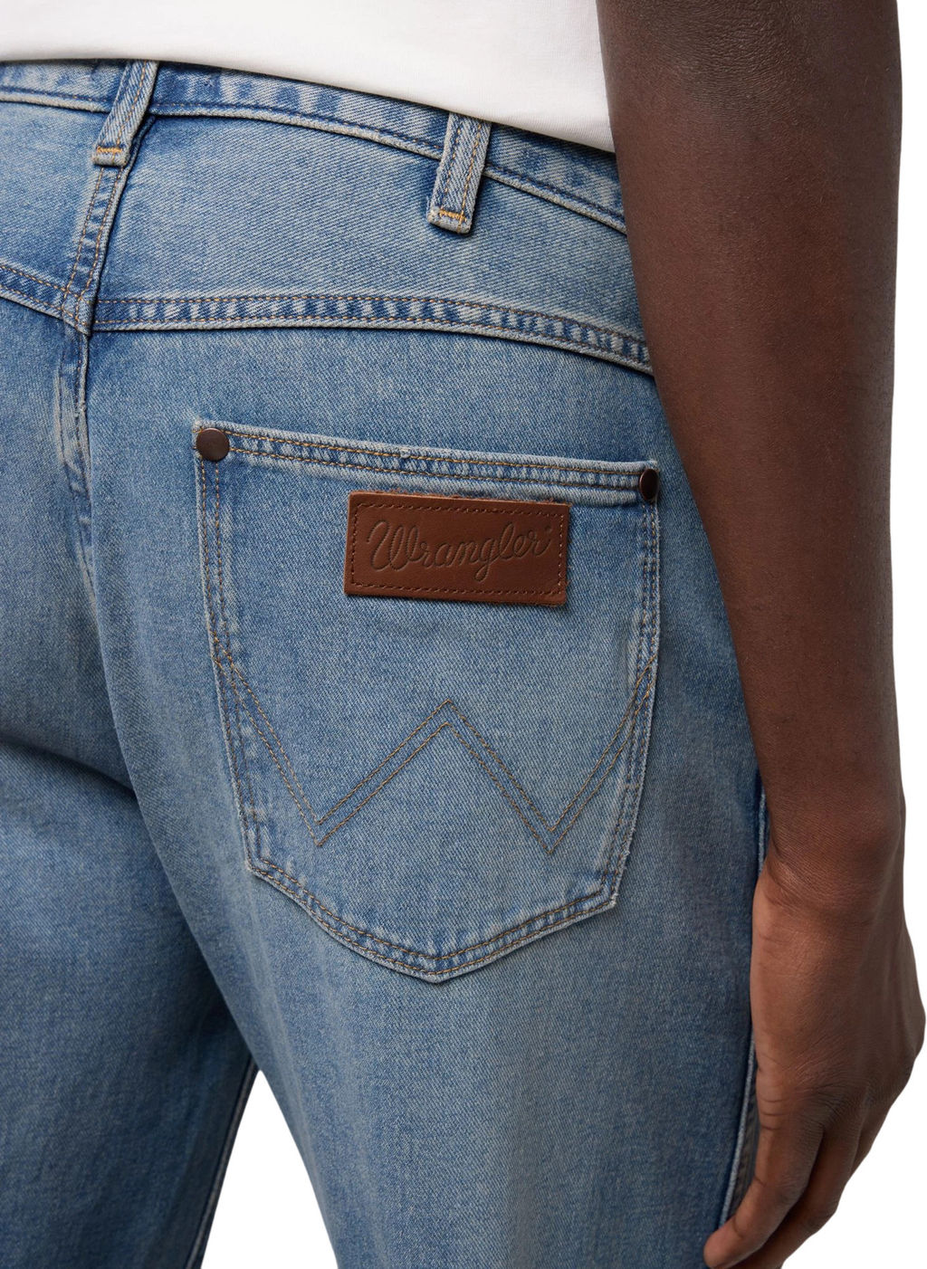 Джинсы мужские