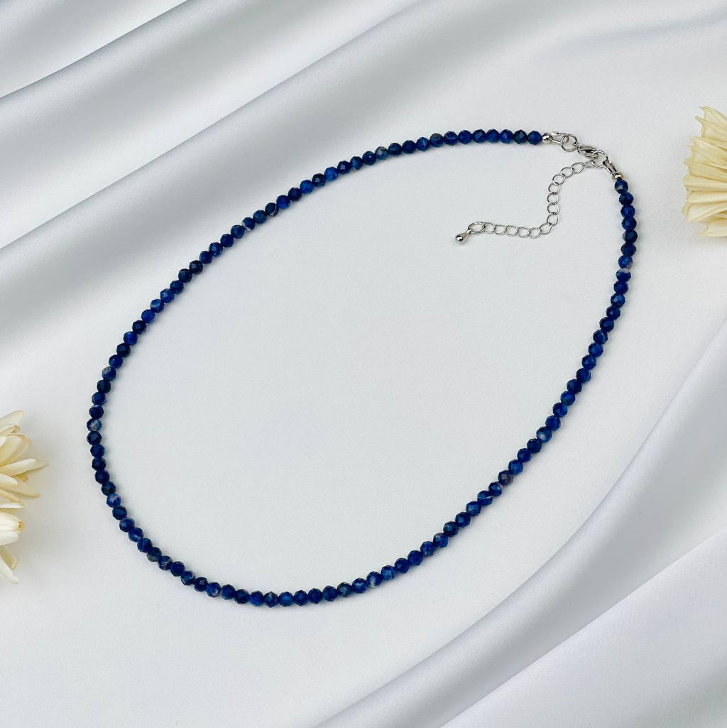 Бусы-чокер из Содалита