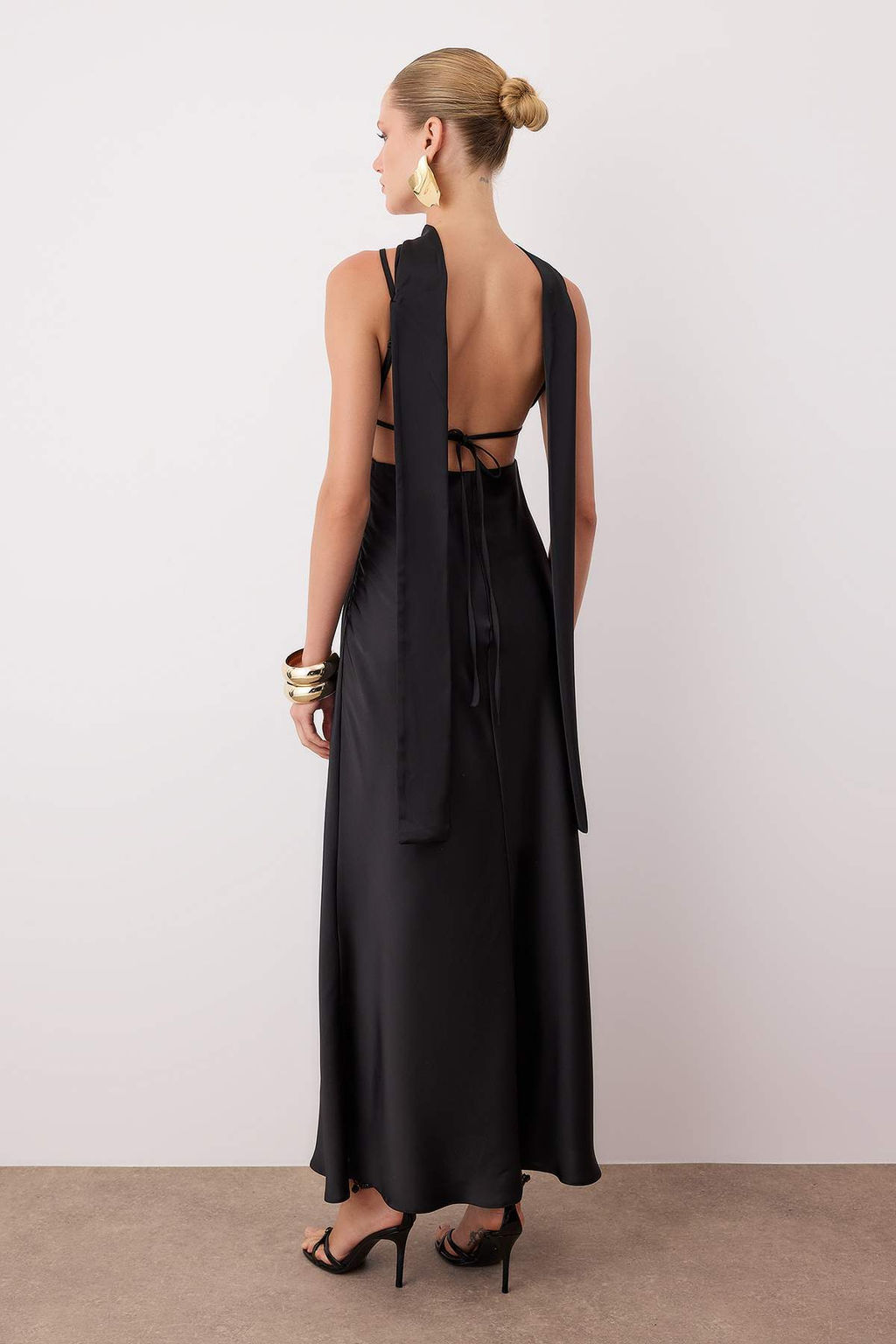 Kahverengi Sal Detayl? Saten Dokuma Maxi Abiye Gece Mezuniyet Elbisesi TPRSS25EL00312 - Trendyolmilla фото 31