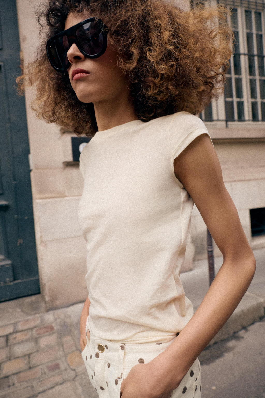 CAMISETA MINIMAL MANGA CORTA / Vainilla - Zara фото 5