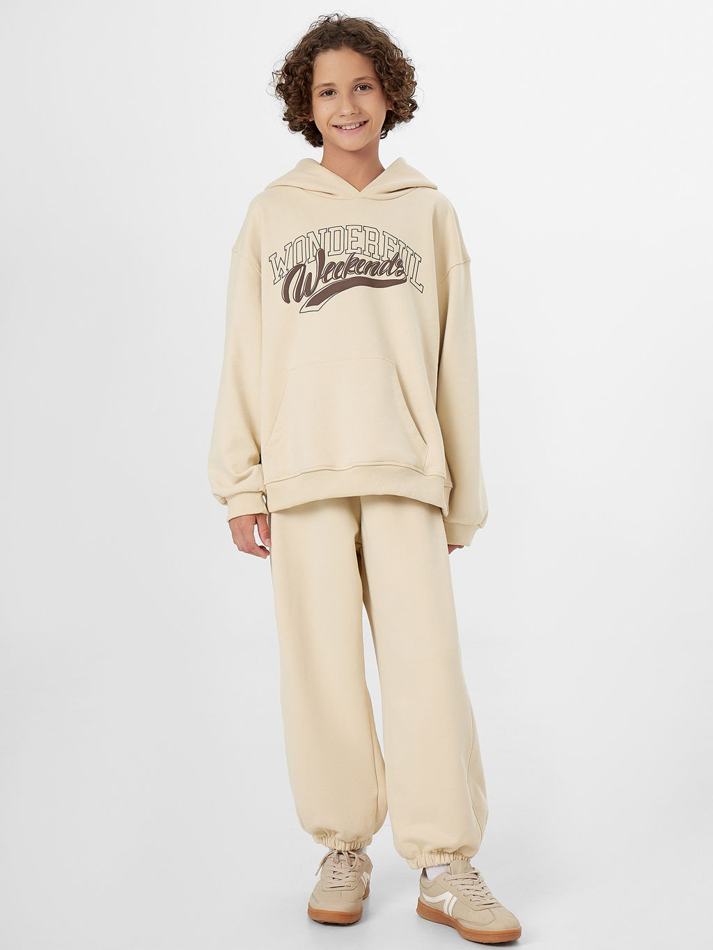 Худи для мальчиков бежевое с надписью Wonderful weekends - Mark formelle фото 3