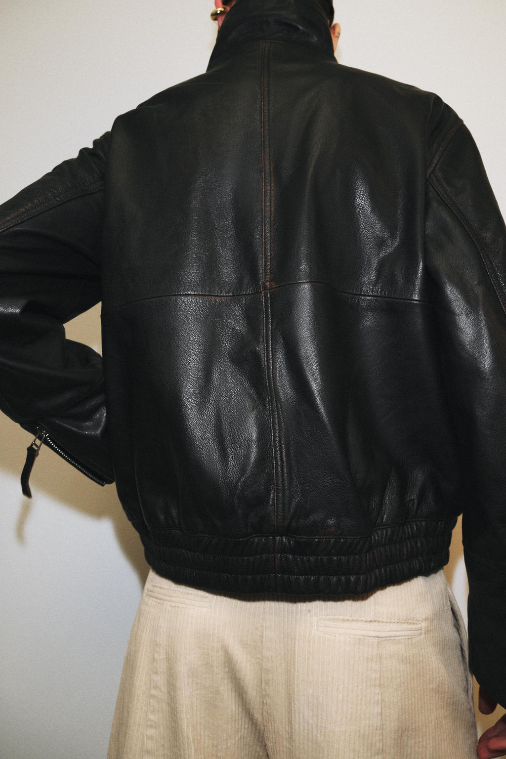 100% LEATHER BOMBER JACKET ZW COLLECTION LIMITED EDITION - Zara фото 23