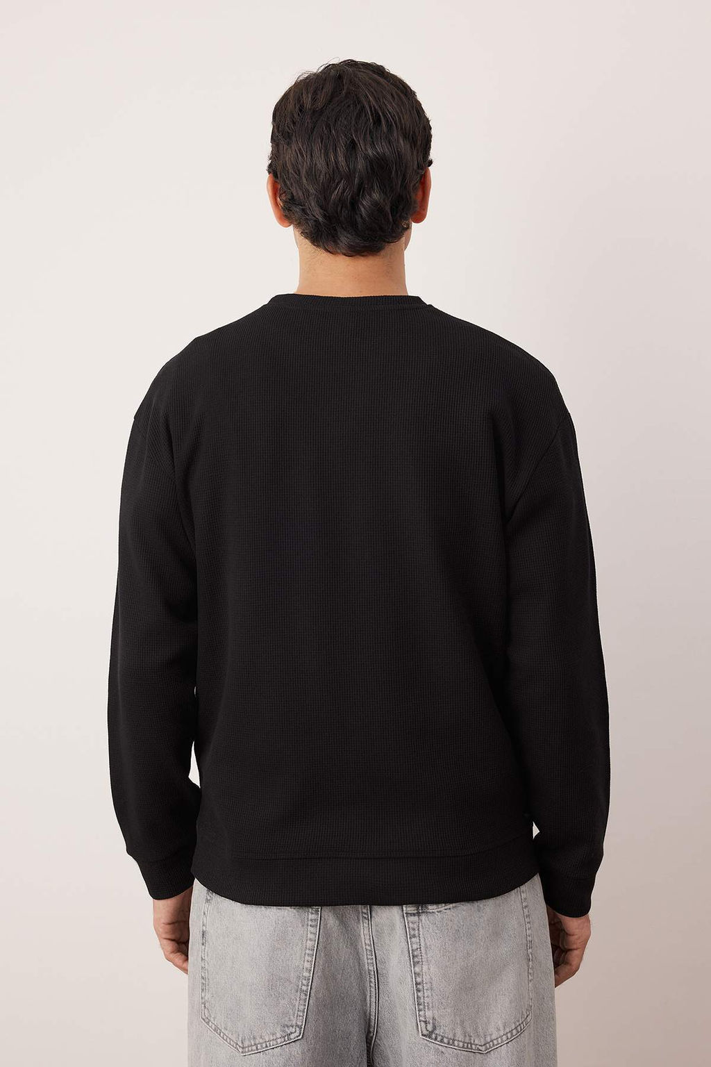 Siyah - Haki Yeni Oversize/Genis Kal?p 2li Paket Dokulu Waffle Sweatshirt TMNAW26SW00028 - Trendyolmilla фото 4