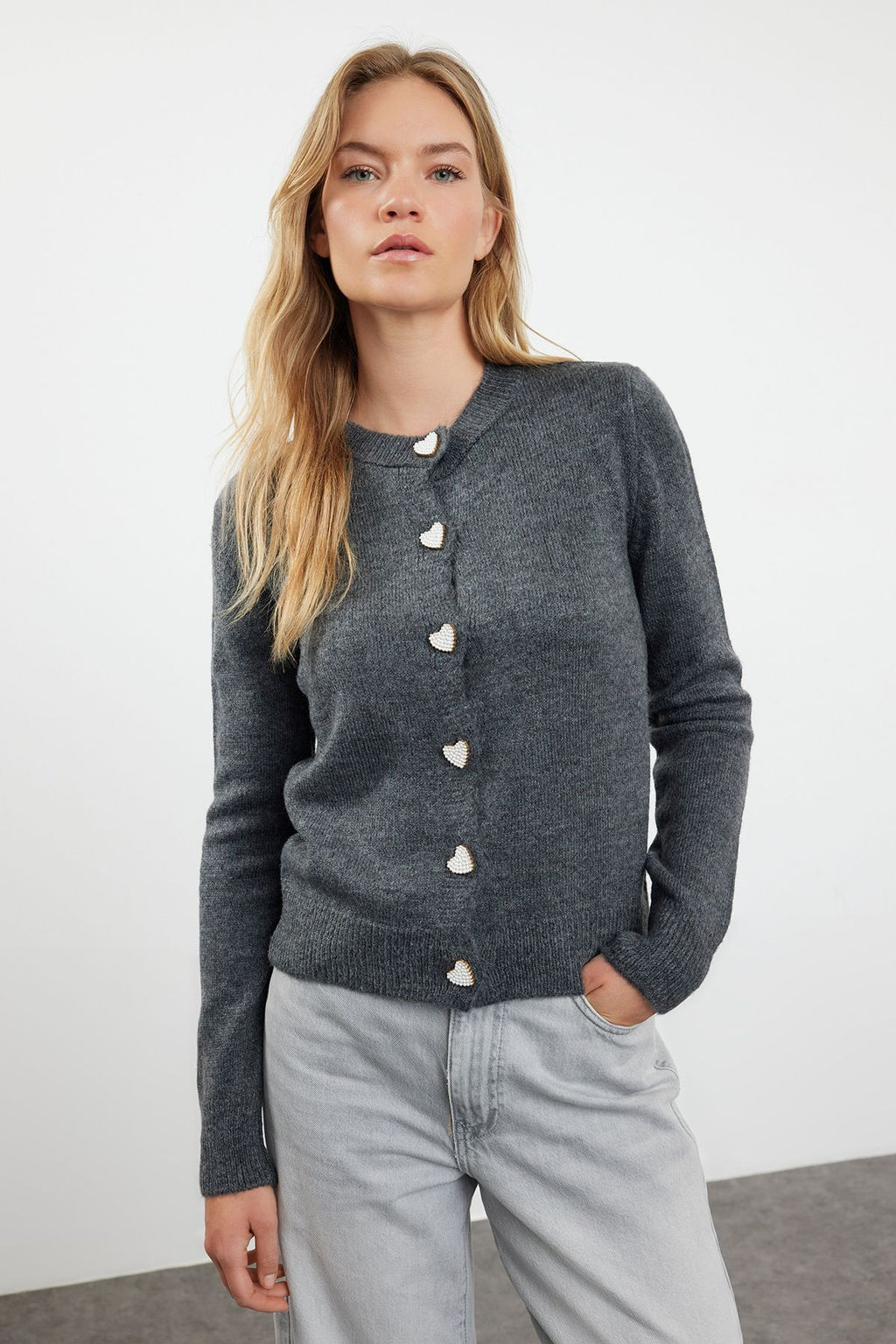 Antrasit Yumusak Dokulu Mucevher Dugmeli Ceket Gorunumlu Triko H?rka TWOAW22HI0044