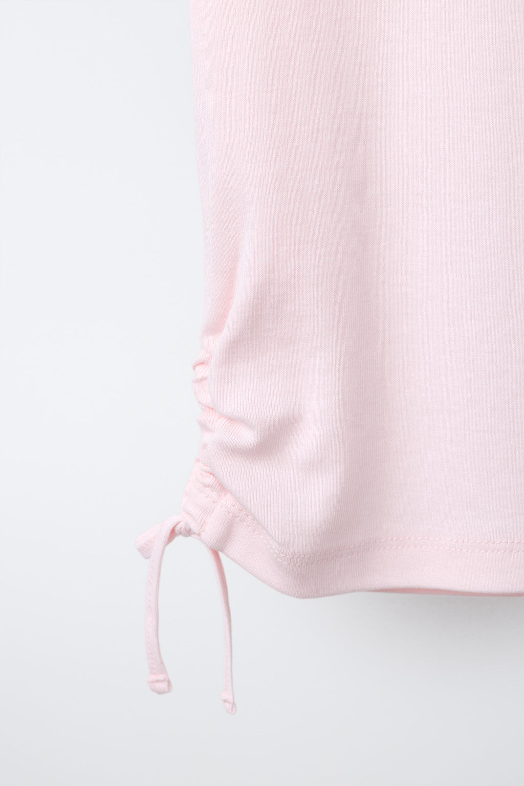 CAMISETA CON MODAL CUT OUT LAZOS / Rosa - Zara фото 4