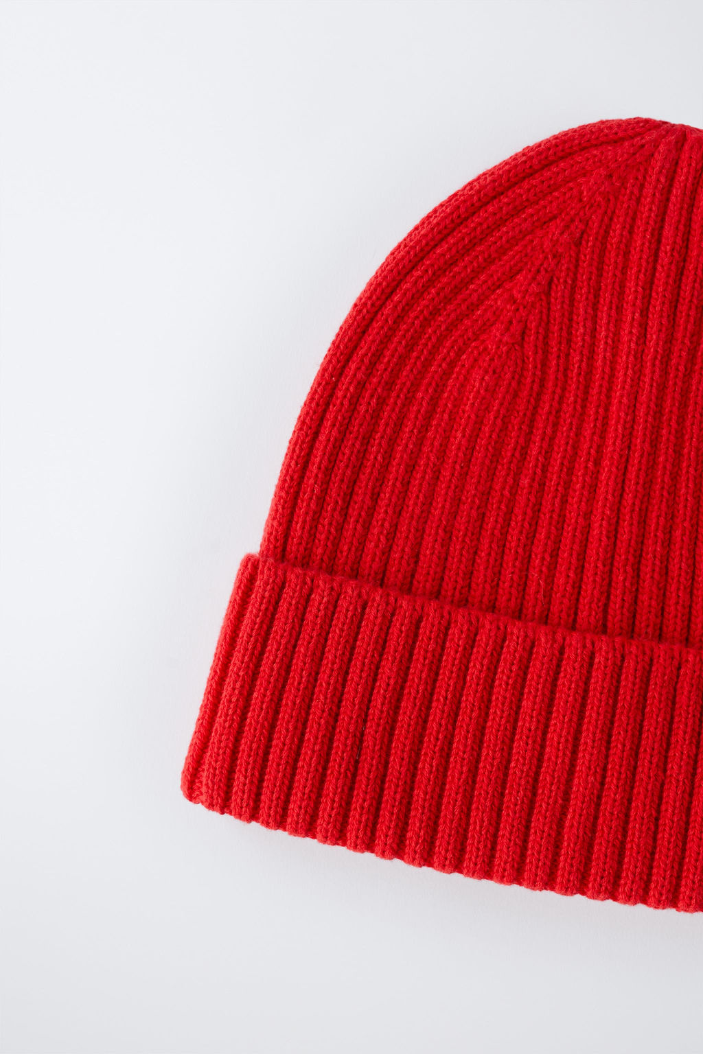 GORRO PUNTO B?SICO / Rojo - Zara фото 3