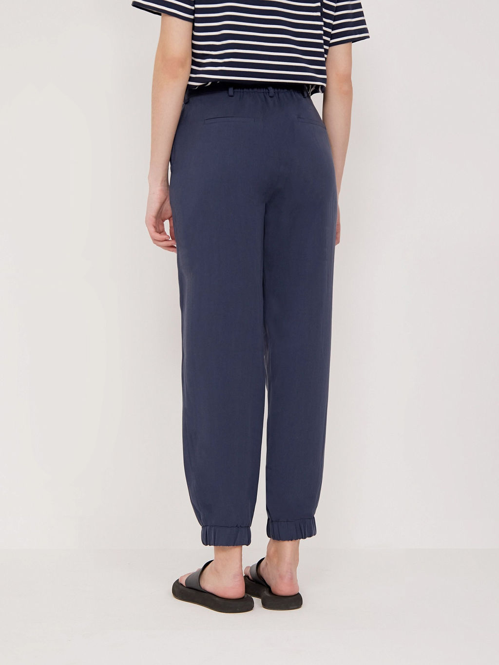 Брюки зауженного кроя D298/duia - Emka фото 5