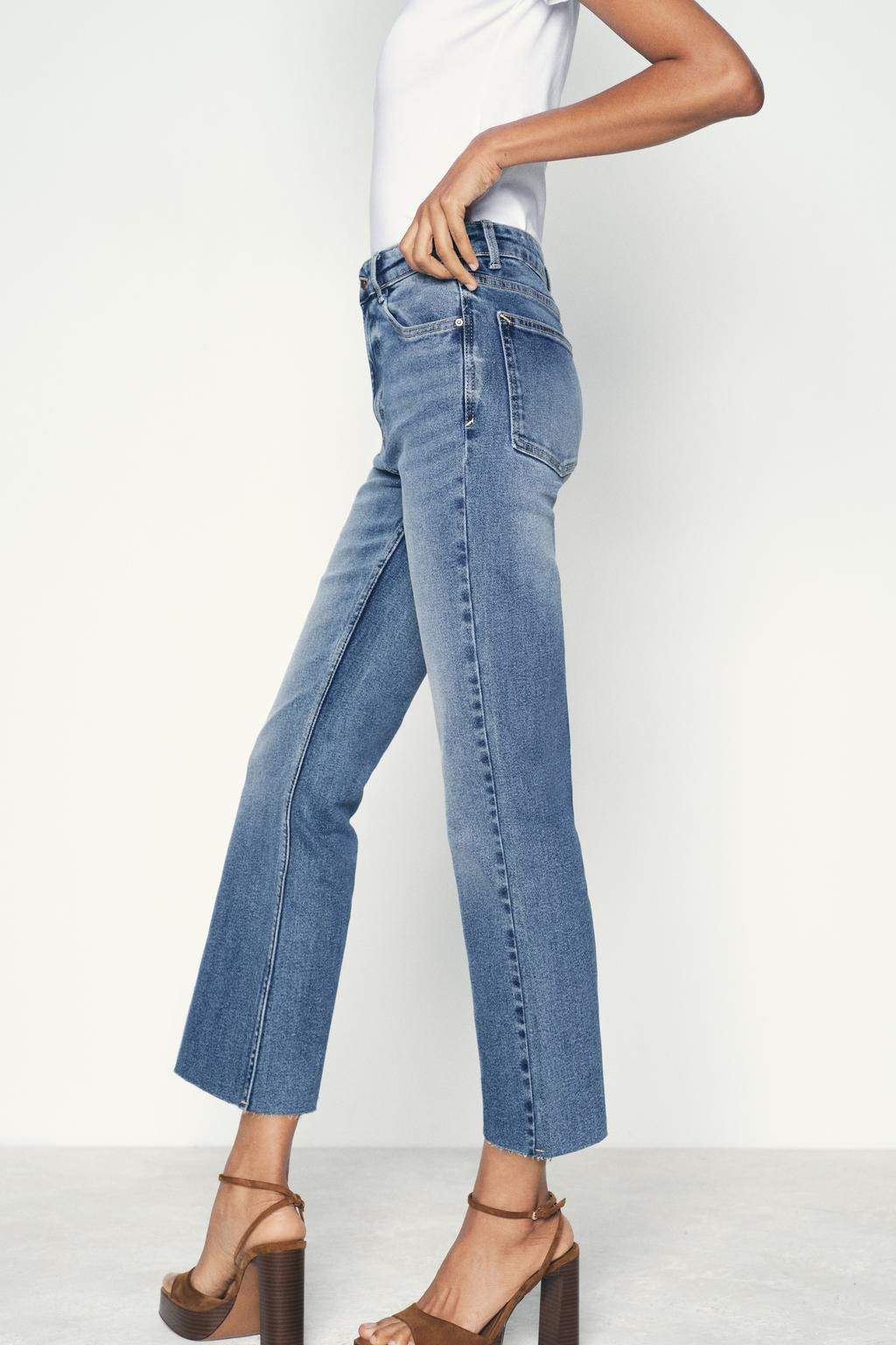 Z1975 HIGH-WAIST MINI FLARE JEANS - Zara фото 4