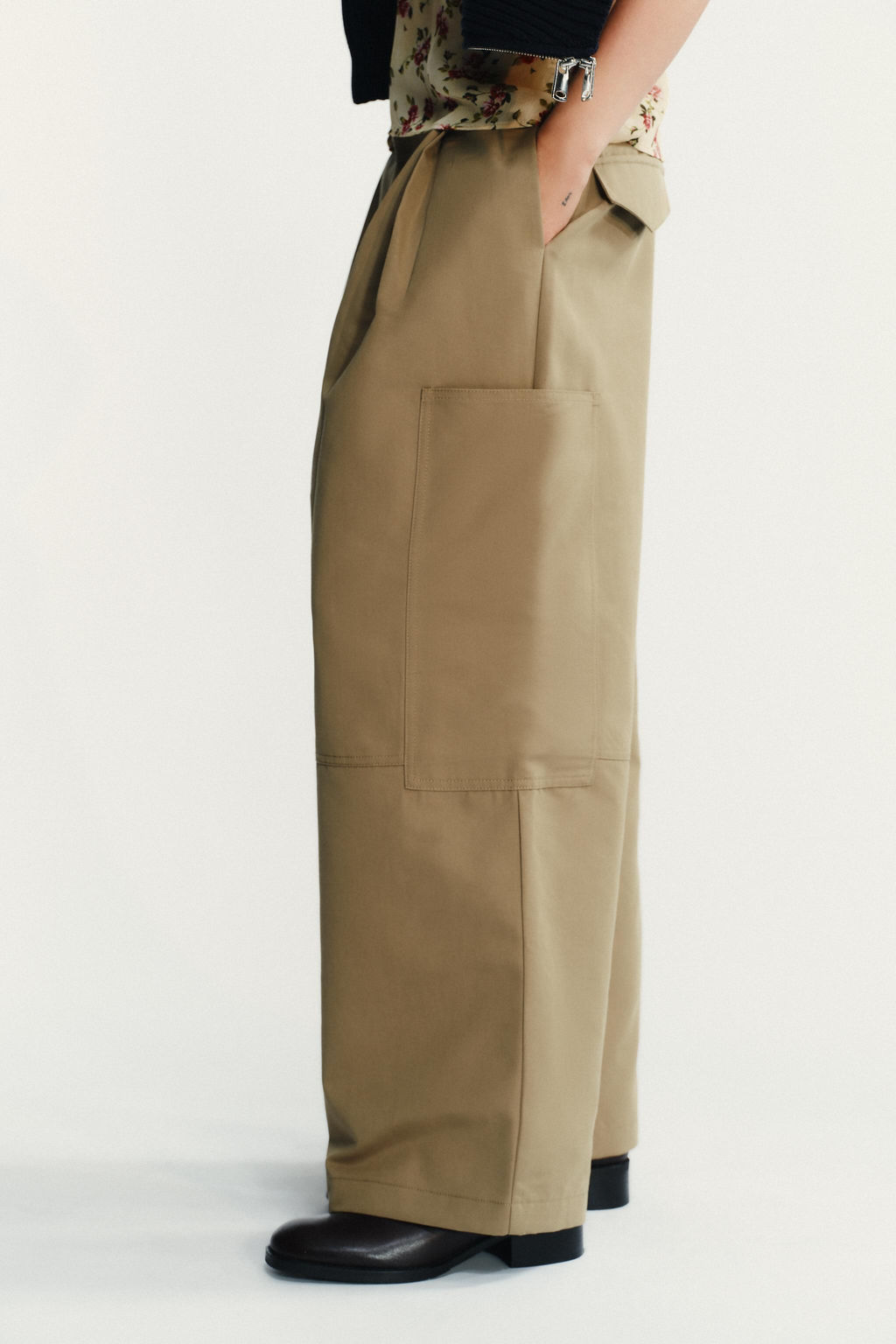 CARGO TROUSERS WITH PLEATS - Zara фото 5
